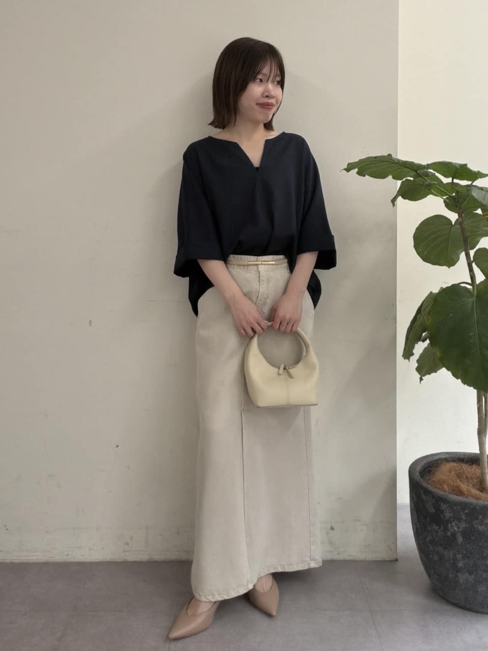 GALLARDAGALANTEの【セットアップ対応】リヨセルスリットスカートを使ったコーディネートを紹介します。｜Rakuten Fashion(楽天ファッション／旧楽天ブランドアベニュー)7017266
