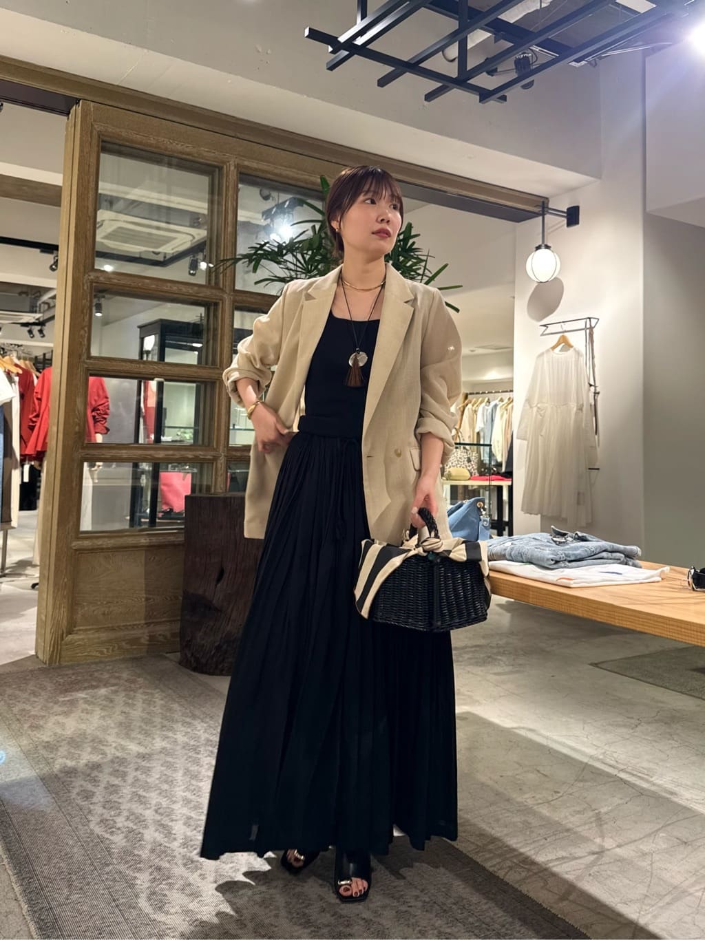 GALLARDAGALANTEのシアーメッシュジャケットを使ったコーディネートを紹介します。｜Rakuten Fashion(楽天ファッション／旧楽天ブランドアベニュー)7019849