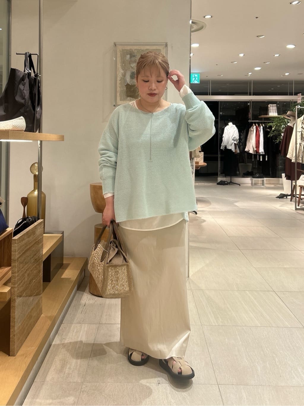 GALLARDAGALANTEのペーパーヤーンメッシュニットを使ったコーディネートを紹介します。｜Rakuten Fashion(楽天ファッション／旧楽天ブランドアベニュー)7019912