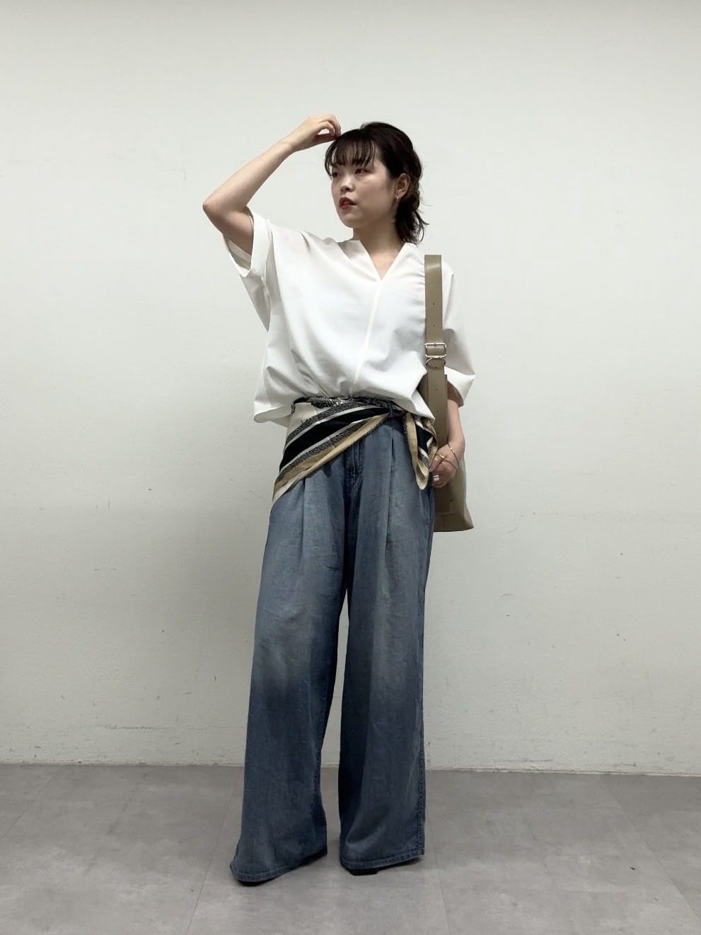 GALLARDAGALANTEのスキッパーブラウスを使ったコーディネートを紹介します。｜Rakuten Fashion(楽天ファッション／旧楽天ブランドアベニュー)7019931
