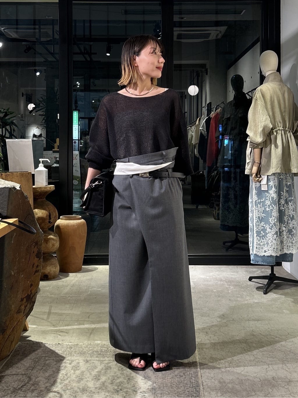 GALLARDAGALANTEのペーパーヤーンメッシュニットを使ったコーディネートを紹介します。｜Rakuten Fashion(楽天ファッション／旧楽天ブランドアベニュー)7020797