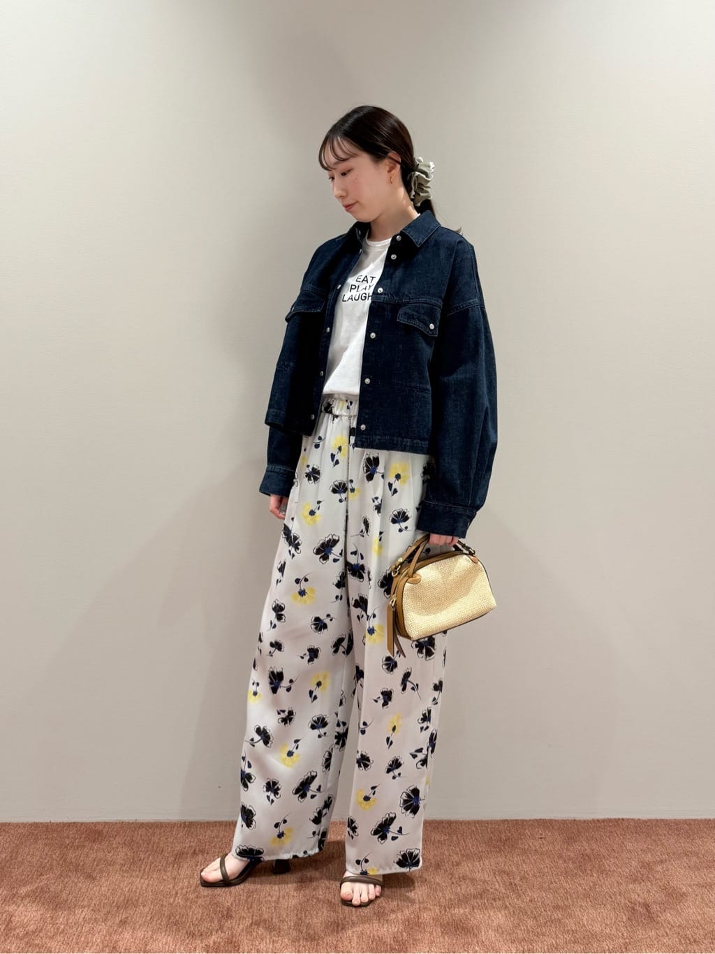 美品 ドゥロワー 花柄 フラワー レース パンツ センタープレス ネイビー 40 UNITED ARROWS | フラワー プリント パンツ -ウォッシャブル