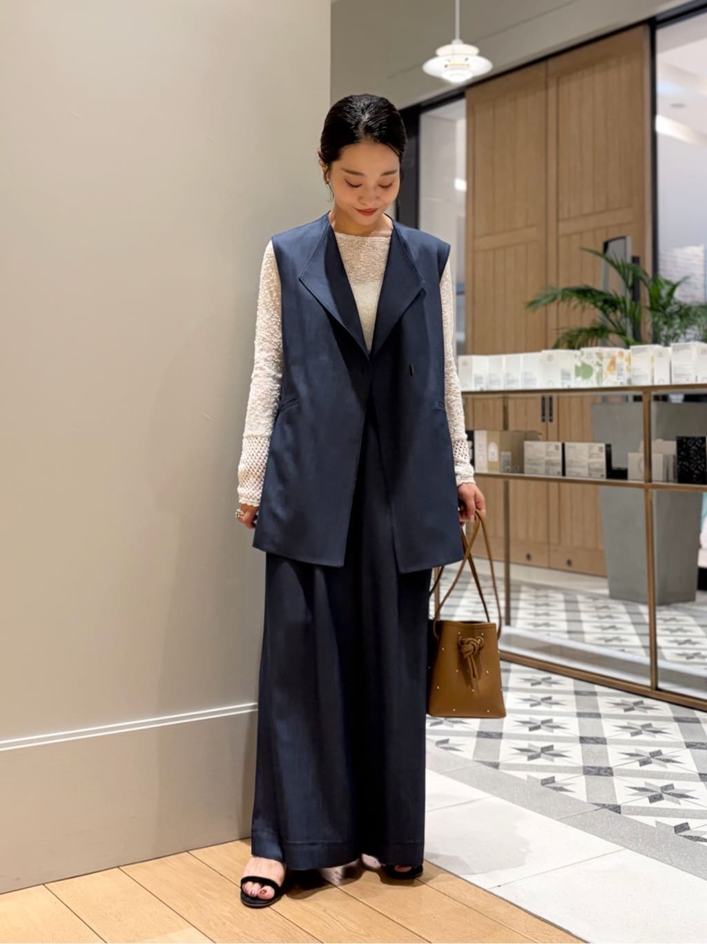 TOMORROWLAND | ラスターデニム ミドルジレ | Rakuten Fashion(楽天