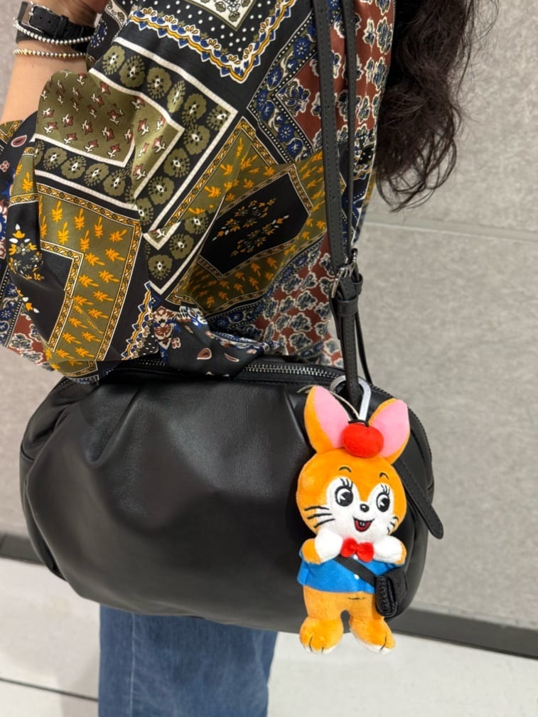 ear PAPILLONNERの【クッピーラムネ×ear】コラボぬいぐるみチャームを使ったコーディネートを紹介します。｜Rakuten Fashion(楽天ファッション／旧楽天ブランドアベニュー)7024696