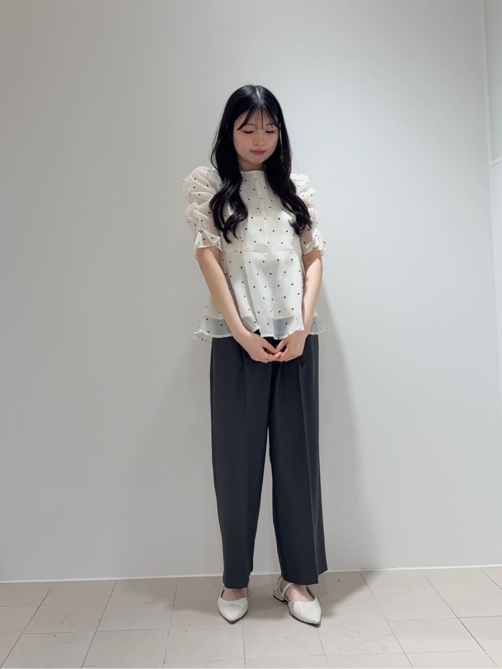 NATURAL BEAUTY BASIC | シアーペプラムブラウス半袖 | Rakuten