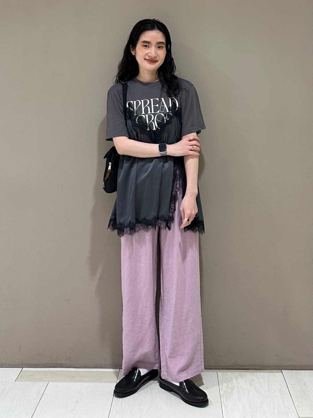 FREAK’S STOREのレースキャミ ドッキングTシャツを使ったコーディネートを紹介します。｜Rakuten Fashion(楽天ファッション／旧楽天ブランドアベニュー)7026704