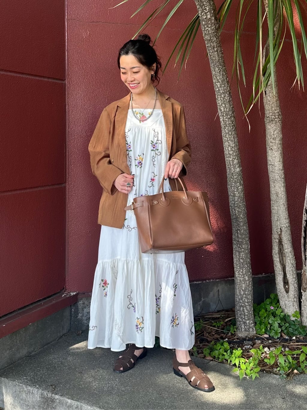 FREAK’S STOREのインド フラワー クロス刺繍 レース キャミドレスを使ったコーディネートを紹介します。｜Rakuten Fashion(楽天ファッション／旧楽天ブランドアベニュー)7027006