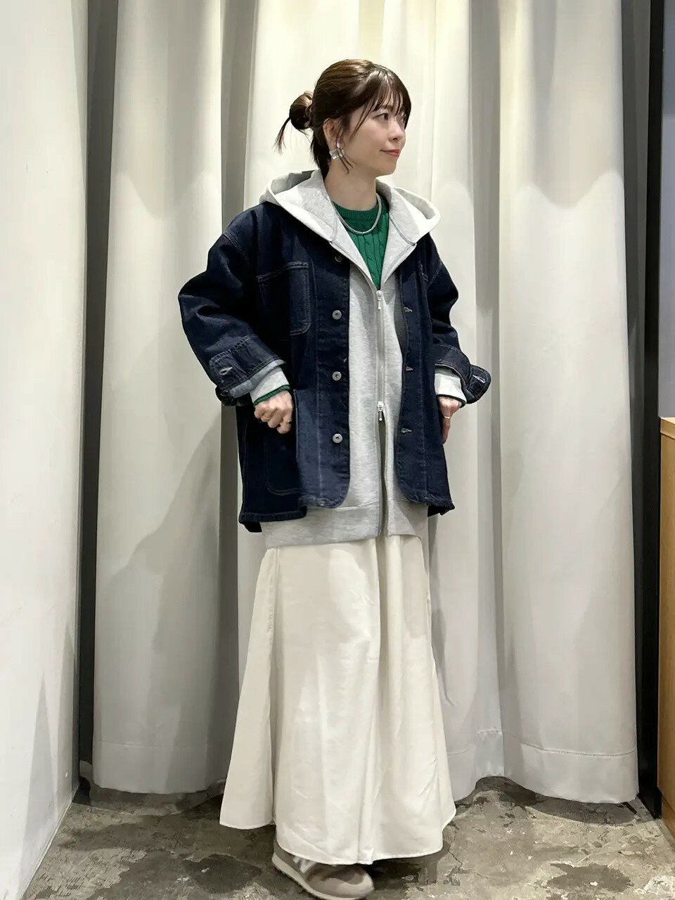 AMERICAN HOLICのポンチZIPパーカーを使ったコーディネートを紹介します。｜Rakuten Fashion(楽天ファッション／旧楽天ブランドアベニュー)7028854