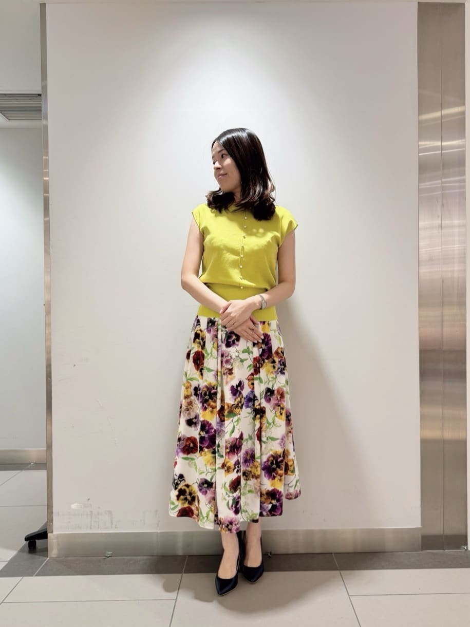 Viaggio Bluの【新色追加】LUCINDA前後2wayパールニットを使ったコーディネートを紹介します。｜Rakuten Fashion(楽天ファッション／旧楽天ブランドアベニュー)7030183