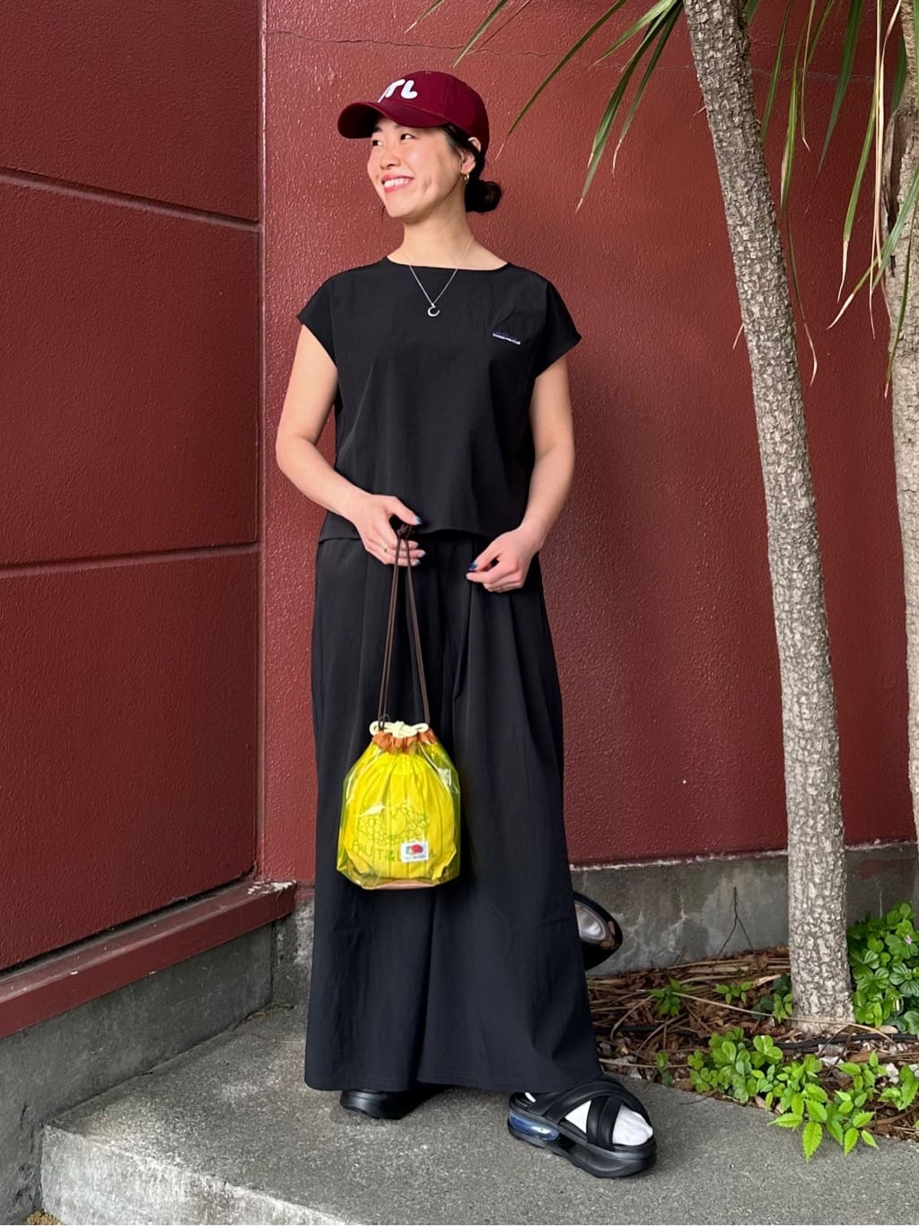 FREAK’S STOREの別注 クリア 巾着バッグを使ったコーディネートを紹介します。｜Rakuten Fashion(楽天ファッション／旧楽天ブランドアベニュー)7031193