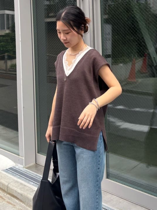 GALLARDAGALANTEのサイドスリットニットを使ったコーディネートを紹介します。｜Rakuten Fashion(楽天ファッション／旧楽天ブランドアベニュー)7031488