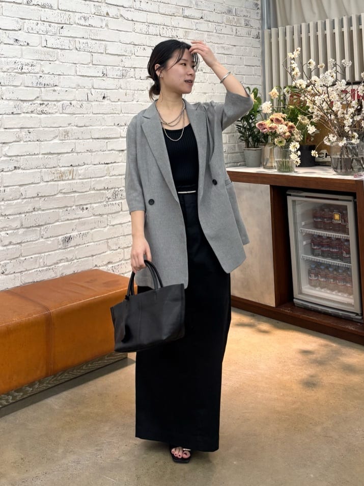 GALLARDAGALANTEの【低身長サイズあり】チノストレッチスカートを使ったコーディネートを紹介します。｜Rakuten Fashion(楽天ファッション／旧楽天ブランドアベニュー)7031499