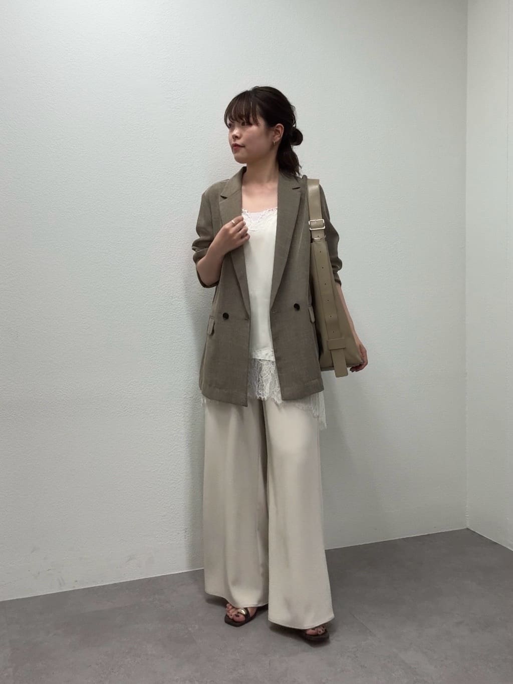 GALLARDAGALANTEのシアーメッシュジャケットを使ったコーディネートを紹介します。｜Rakuten Fashion(楽天ファッション／旧楽天ブランドアベニュー)7031547