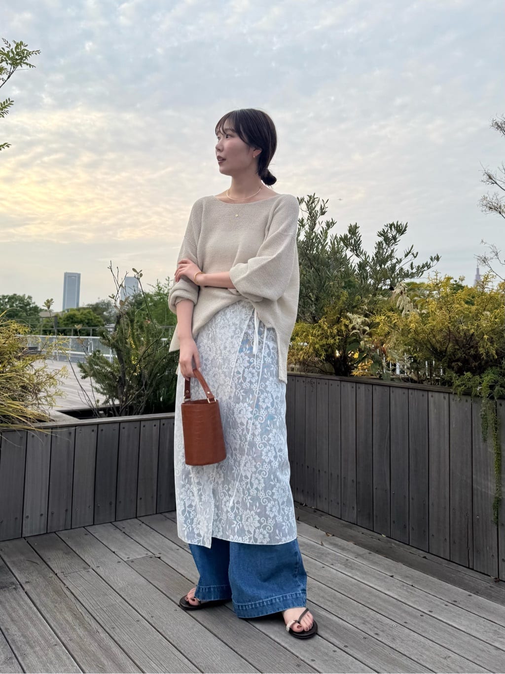 GALLARDAGALANTEのペーパーヤーンメッシュニットを使ったコーディネートを紹介します。｜Rakuten Fashion(楽天ファッション／旧楽天ブランドアベニュー)7031554