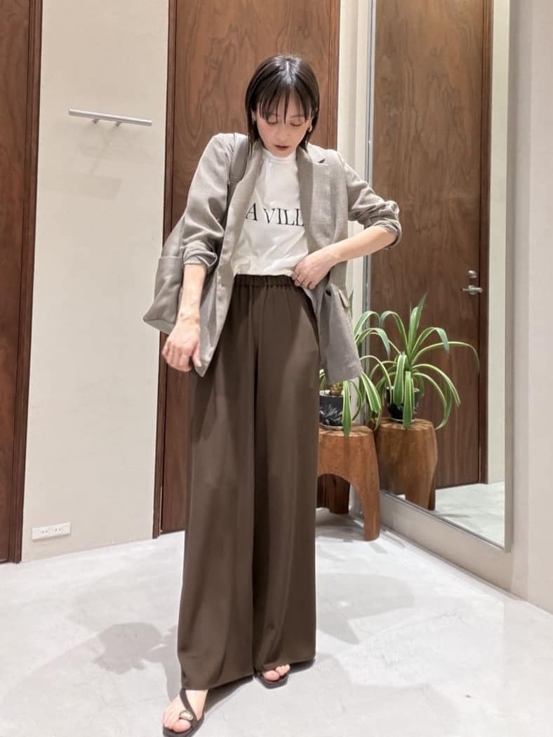 GALLARDAGALANTEの【即戦力パンツ】【3サイズ展開】ワイドイージーパンツを使ったコーディネートを紹介します。｜Rakuten Fashion(楽天ファッション／旧楽天ブランドアベニュー)7031571