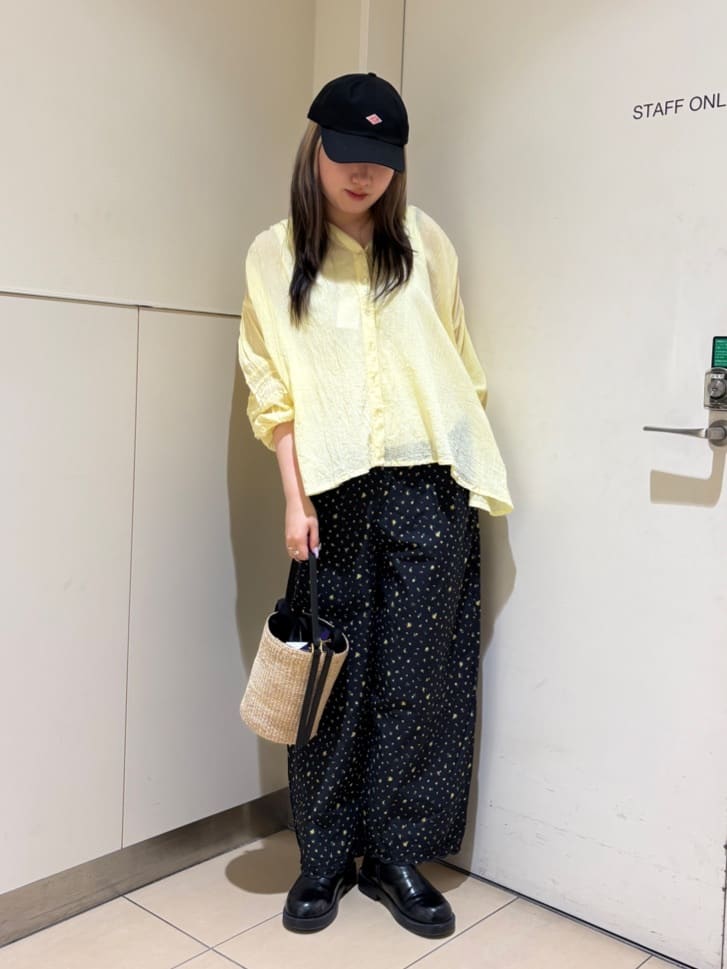 FREAK’S STOREの<新色追加>インド シングルガーゼ ブラウス/シアーブラウス/コットンブラウス 全5色を使ったコーディネートを紹介します。｜Rakuten Fashion(楽天ファッション／旧楽天ブランドアベニュー)7032904
