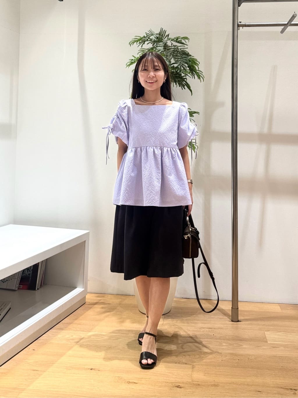 NATURAL BEAUTY BASIC | ドロストギャザースリーブブラウス | Rakuten