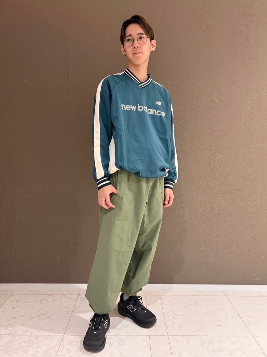 New Balance | サテンウーブンプルオーバー | Rakuten Fashion(楽天