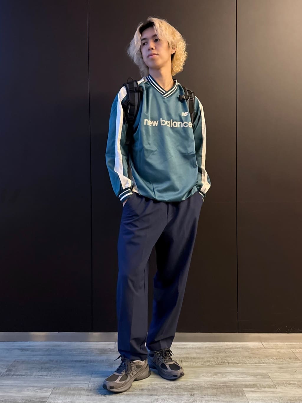 New Balance | サテンウーブンプルオーバー | Rakuten Fashion(楽天