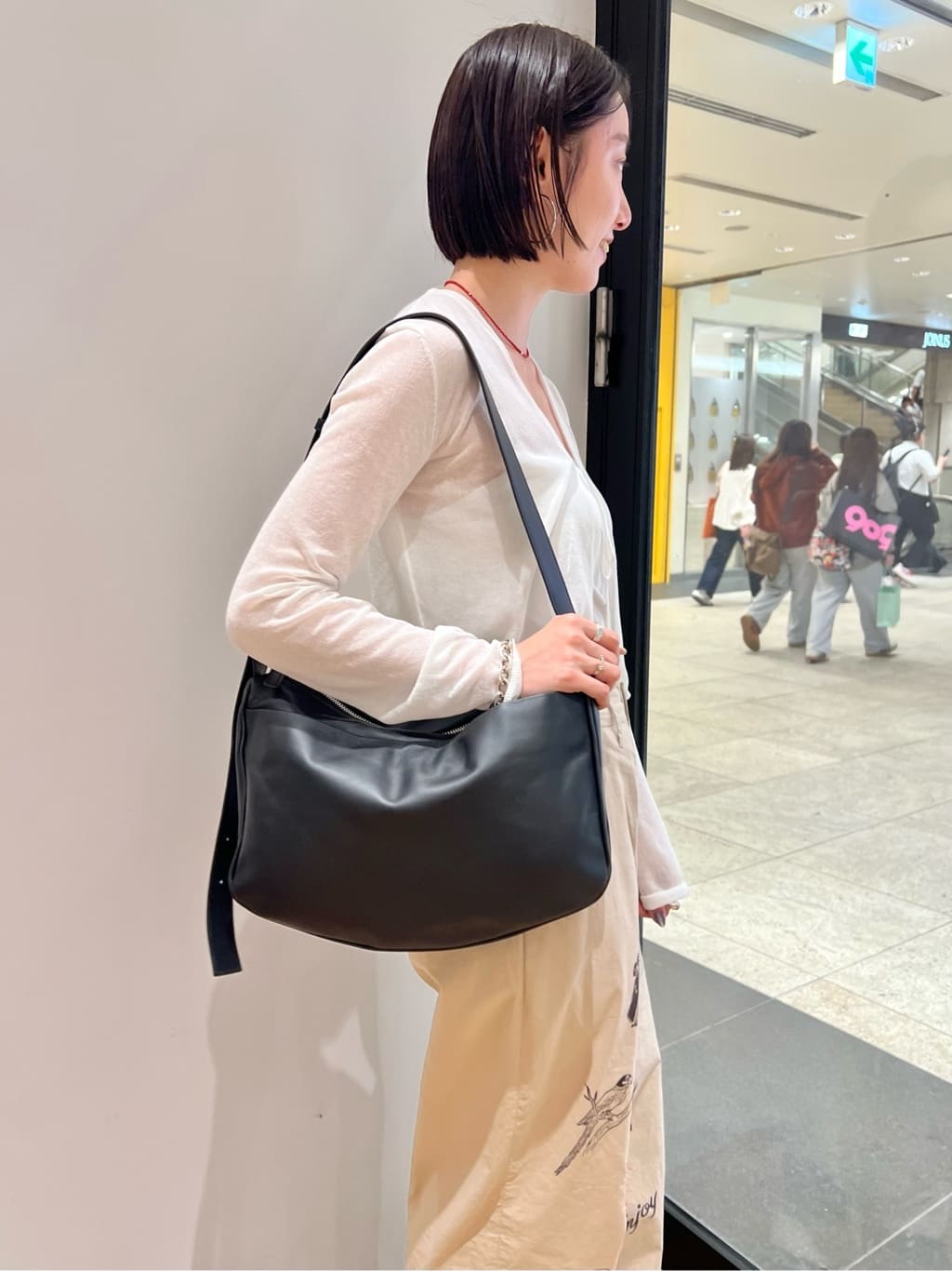 ear PAPILLONNERの《本革/470g》スワロ-マチショルダーバッグを使ったコーディネートを紹介します。｜Rakuten Fashion(楽天ファッション／旧楽天ブランドアベニュー)7036290