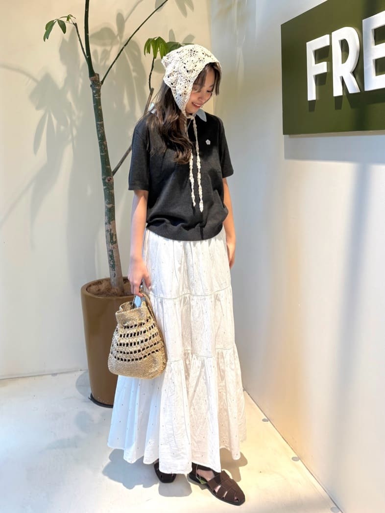 FREAK’S STOREのMARY QUANT × PUBLUX/マリークワント チェック シャツ レイヤード風 スキッパー ニット 限定展開を使ったコーディネートを紹介します。｜Rakuten Fashion(楽天ファッション／旧楽天ブランドアベニュー)7036747