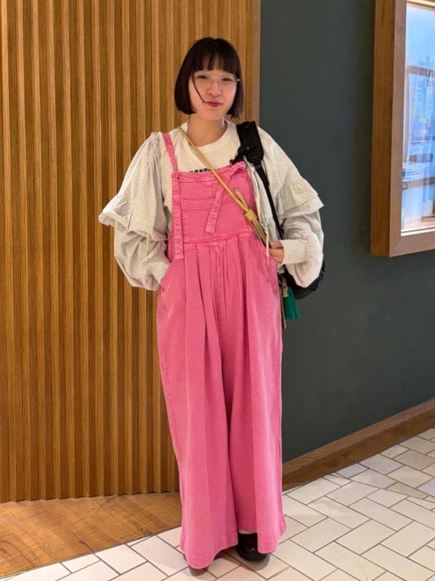 FREAK’S STOREのギャザー×フリル ジップショートボレロを使ったコーディネートを紹介します。｜Rakuten Fashion(楽天ファッション／旧楽天ブランドアベニュー)7039323