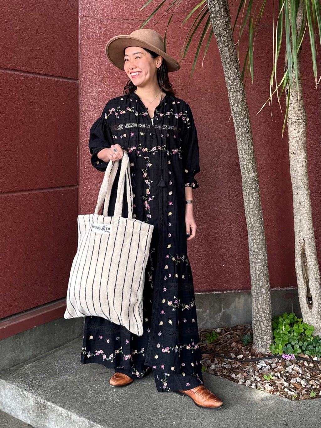 FREAK’S STOREのドビー花刺繍×レースドレスを使ったコーディネートを紹介します。｜Rakuten Fashion(楽天ファッション／旧楽天ブランドアベニュー)7045204