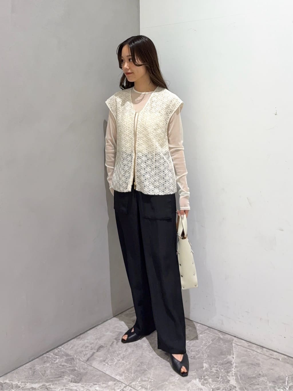 conte♡新品未使用 UNITED ARROWS | <conte>レース ジップ Vネックブラウス | Rakuten
