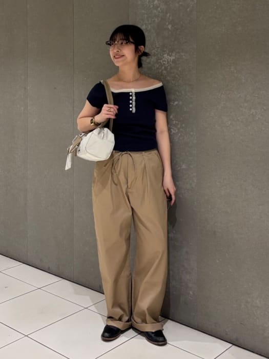 FREAK’S STOREの襟 レース 切替 ヘンリー リブ Tシャツを使ったコーディネートを紹介します。｜Rakuten Fashion(楽天ファッション／旧楽天ブランドアベニュー)7046420