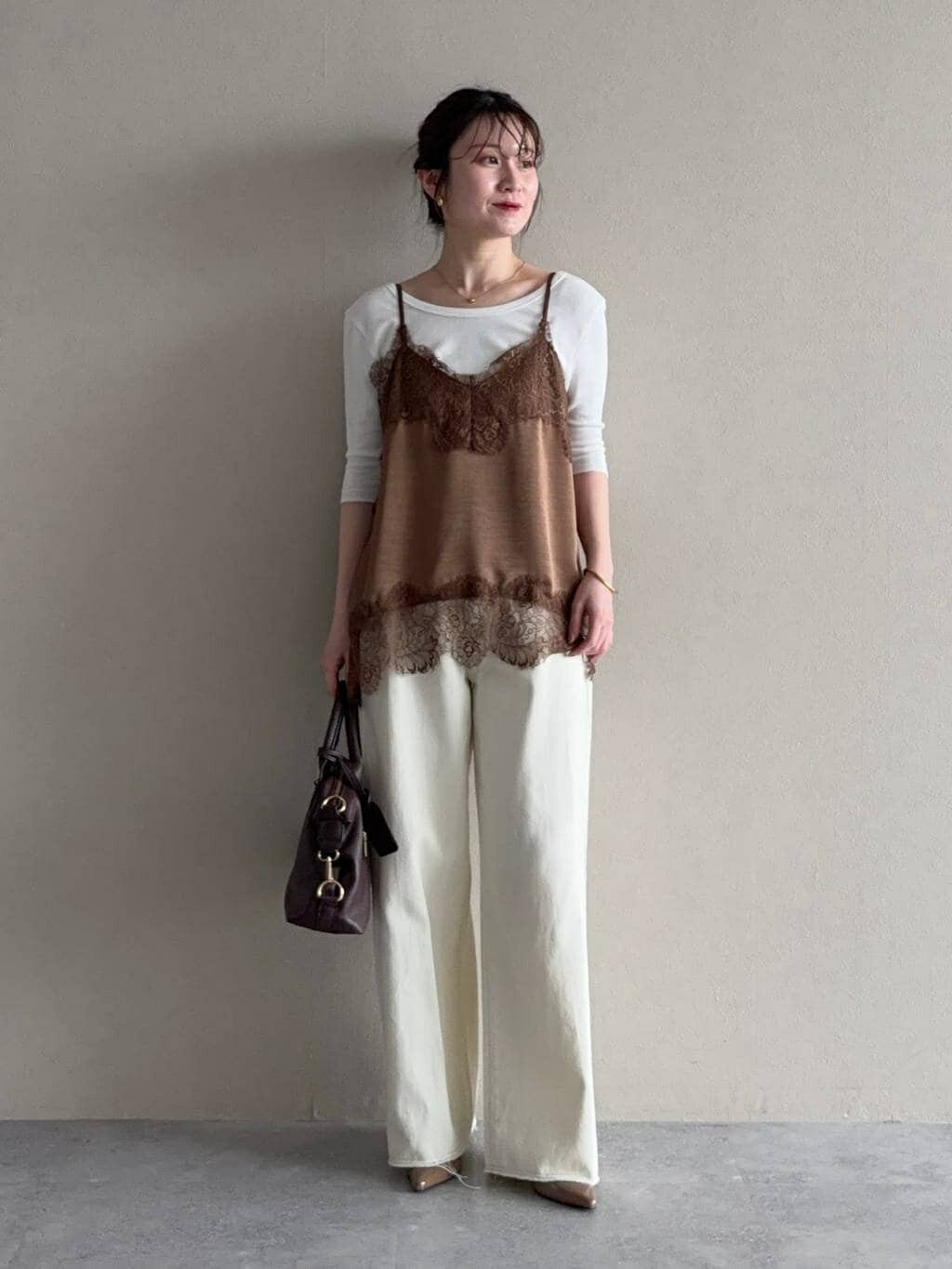 mysty womanのイレヘムキャミチュニックを使ったコーディネートを紹介します。｜Rakuten Fashion(楽天ファッション／旧楽天ブランドアベニュー)7047841