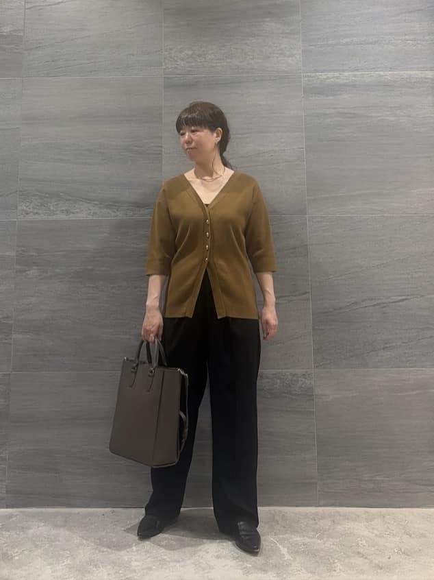 GALLARDAGALANTEの【手洗い可】ペプラムニットカーデを使ったコーディネートを紹介します。｜Rakuten Fashion(楽天ファッション／旧楽天ブランドアベニュー)7048248