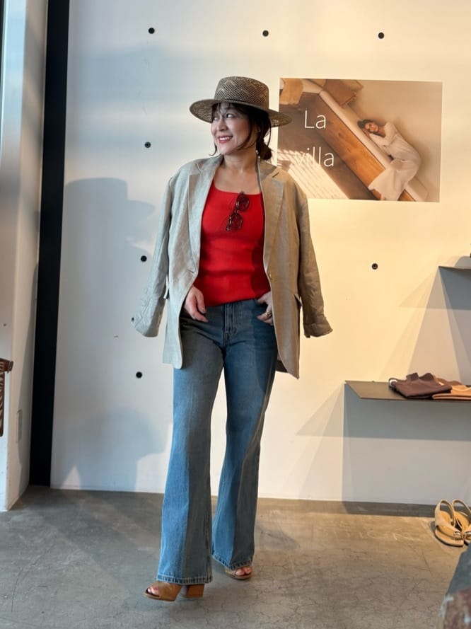 GALLARDAGALANTEのセンタークリースフレアデニムを使ったコーディネートを紹介します。｜Rakuten Fashion(楽天ファッション／旧楽天ブランドアベニュー)7048408