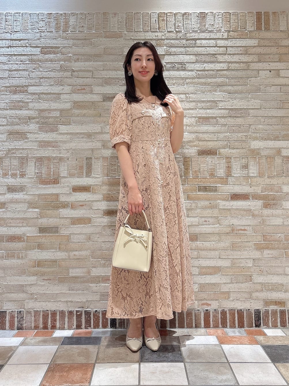 PROPORTION BODY DRESSINGのフロントボタンレースワンピース 26SSを
