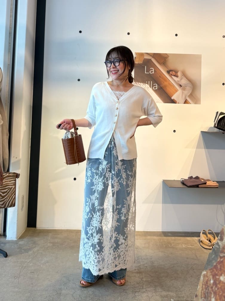 GALLARDAGALANTEの【手洗い可】ペプラムニットカーデを使ったコーディネートを紹介します。｜Rakuten Fashion(楽天ファッション／旧楽天ブランドアベニュー)7049638