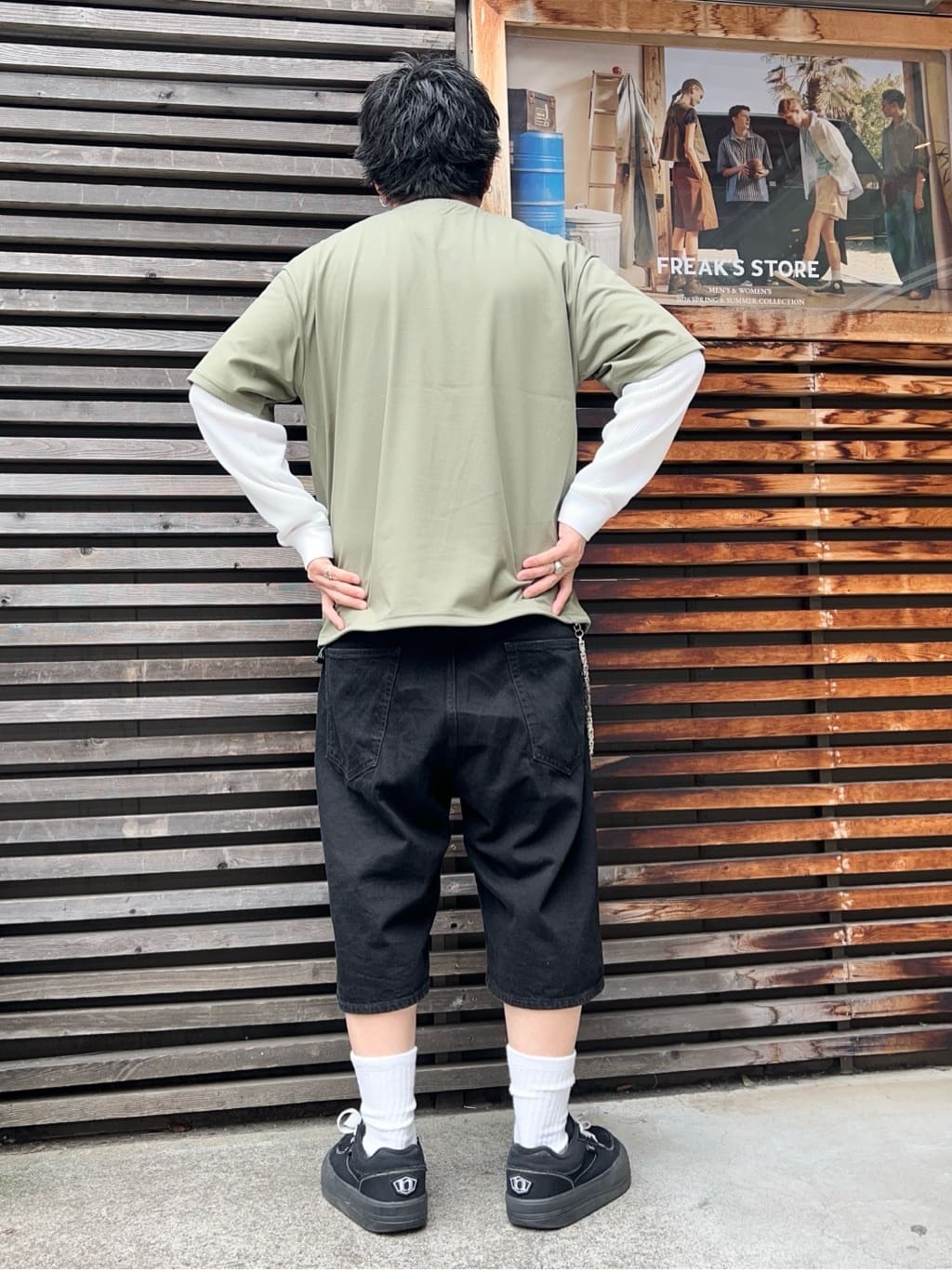 FREAK’S STOREの【別注】スピンドル付き 半袖Tシャツ 吸水性 接触冷感 リラックスシルエットを使ったコーディネートを紹介します。｜Rakuten Fashion(楽天ファッション／旧楽天ブランドアベニュー)7051396