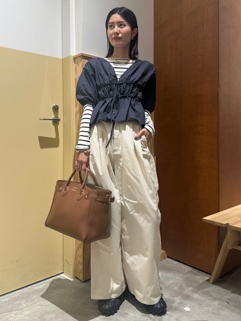 FREAK’S STOREのFIT MAGIC マーベルト タックワイドパンツ/スラックス S/M 全4色を使ったコーディネートを紹介します。｜Rakuten Fashion(楽天ファッション／旧楽天ブランドアベニュー)7052394