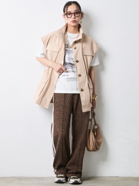 CHIC STYLEのアウトポケットベスト<大きいサイズ有>シックスタイルを使ったコーディネートを紹介します。｜Rakuten Fashion(楽天ファッション／旧楽天ブランドアベニュー)7052997