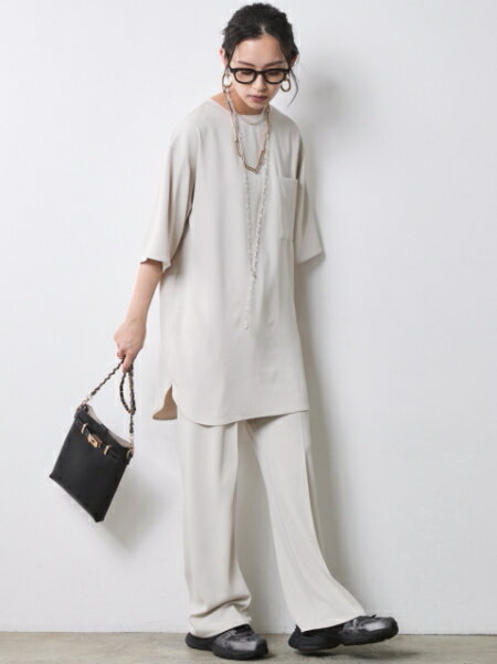 CHIC STYLEのTブラウスチュニック<大きいサイズ有>シックスタイルを使ったコーディネートを紹介します。｜Rakuten Fashion(楽天ファッション／旧楽天ブランドアベニュー)7053007