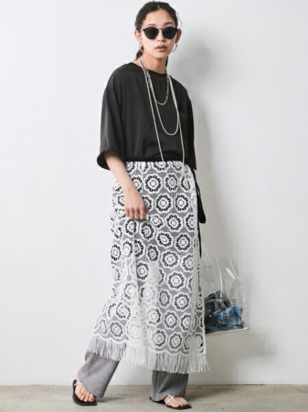 CHIC STYLEのTブラウスチュニック<大きいサイズ有>シックスタイルを使ったコーディネートを紹介します。｜Rakuten Fashion(楽天ファッション／旧楽天ブランドアベニュー)7053015