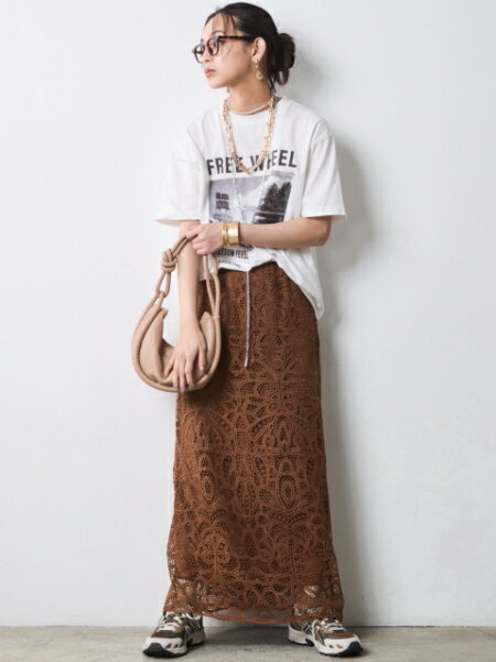 CHIC STYLEの綿100%ピグメント染プリントTシャツ<大きいサイズ有>シックスタイルを使ったコーディネートを紹介します。｜Rakuten Fashion(楽天ファッション／旧楽天ブランドアベニュー)7052968