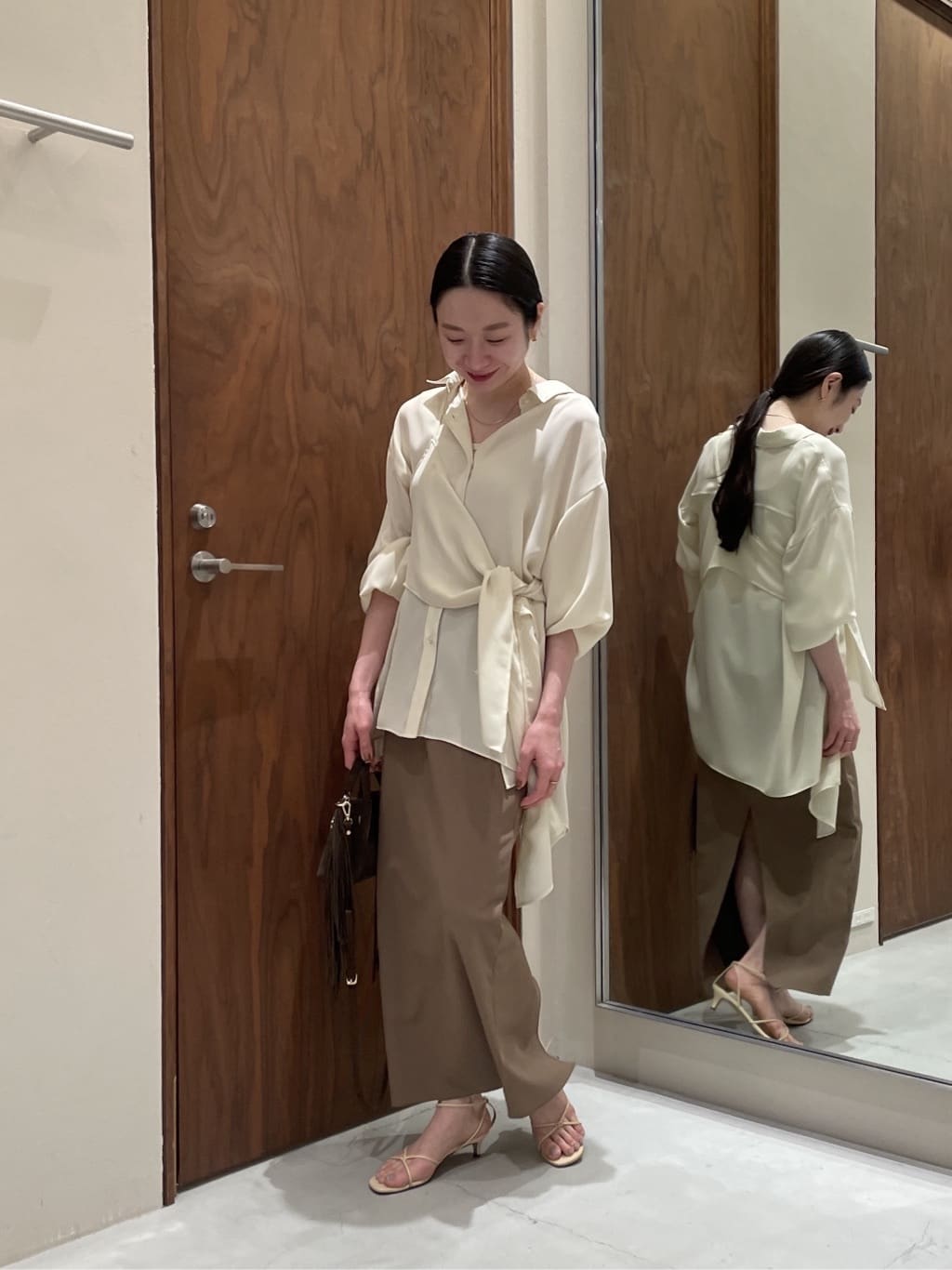 GALLARDAGALANTEの【3サイズ展開】ストレッチマキシタイトスカート2を使ったコーディネートを紹介します。｜Rakuten Fashion(楽天ファッション／旧楽天ブランドアベニュー)7054143