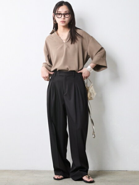CHIC STYLEのスキッパーブラウス<大きいサイズ有>シックスタイルを使ったコーディネートを紹介します。｜Rakuten Fashion(楽天ファッション／旧楽天ブランドアベニュー)7055895