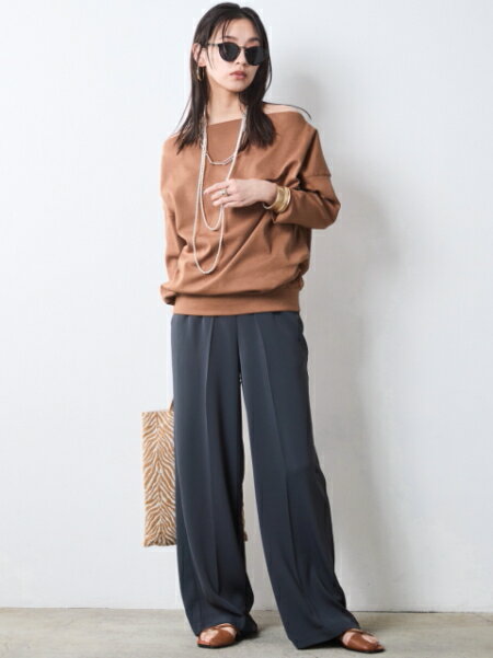 CHIC STYLEのワイドストレートパンツ<大きいサイズ有>シックスタイルを使ったコーディネートを紹介します。｜Rakuten Fashion(楽天ファッション／旧楽天ブランドアベニュー)7055897
