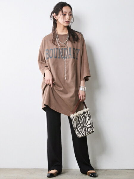 CHIC STYLEの綿100%ロゴプリントチュニックTシャツ<大きいサイズ有>シックスタイルを使ったコーディネートを紹介します。｜Rakuten Fashion(楽天ファッション／旧楽天ブランドアベニュー)7056000