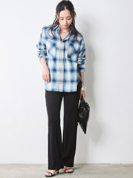 CHIC STYLEのスパンテレコスリムパンツ<大きいサイズ有>シックスタイルを使ったコーディネートを紹介します。｜Rakuten Fashion(楽天ファッション／旧楽天ブランドアベニュー)7056016