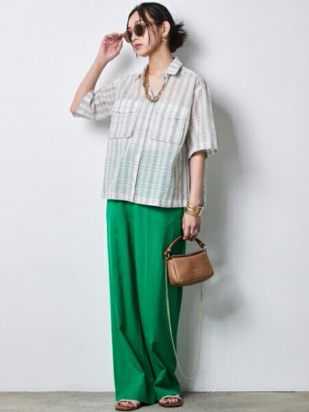 CHIC STYLEのシアーチェックショート丈ブラウス<大きいサイズ有>シックスタイルを使ったコーディネートを紹介します。｜Rakuten Fashion(楽天ファッション／旧楽天ブランドアベニュー)7056044