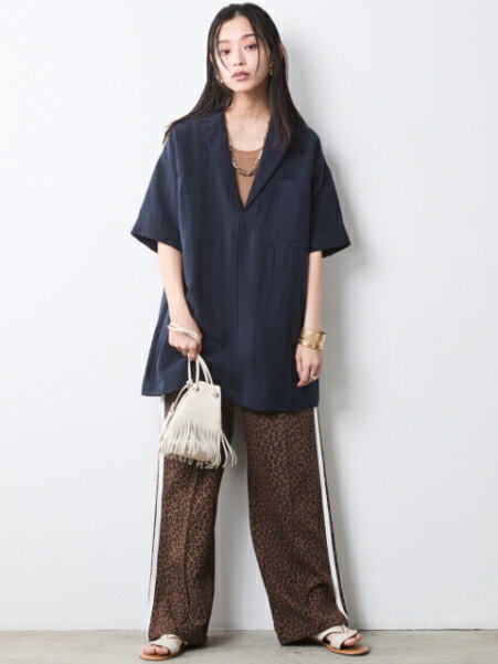 CHIC STYLEのテーラードチュニックブラウス<大きいサイズ有>シックスタイルを使ったコーディネートを紹介します。｜Rakuten Fashion(楽天ファッション／旧楽天ブランドアベニュー)7056091