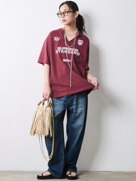 CHIC STYLEの綿100%ワイドルーズデニムパンツ<大きいサイズ有>シックスタイルを使ったコーディネートを紹介します。｜Rakuten Fashion(楽天ファッション／旧楽天ブランドアベニュー)7056230