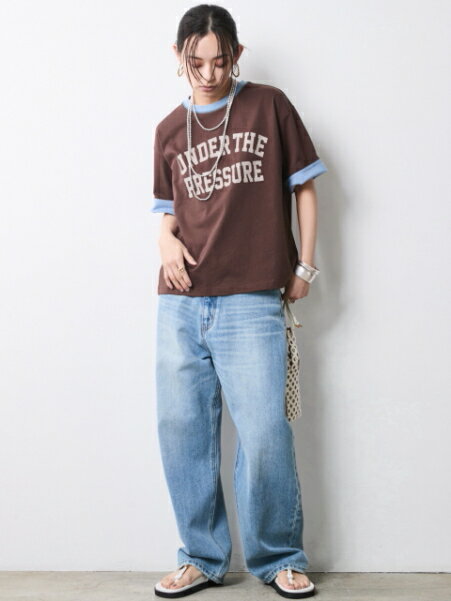 CHIC STYLEの綿100%バイカラーロゴプリントTシャツ<大きいサイズ有>シックスタイルを使ったコーディネートを紹介します。｜Rakuten Fashion(楽天ファッション／旧楽天ブランドアベニュー)7056537