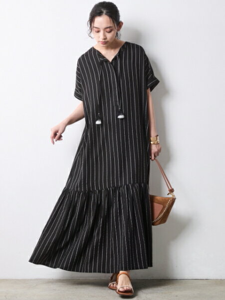 CHIC STYLEのストライプフレンチスリーブロングワンピース<大きいサイズ有>シックスタイルを使ったコーディネートを紹介します。｜Rakuten Fashion(楽天ファッション／旧楽天ブランドアベニュー)7056151